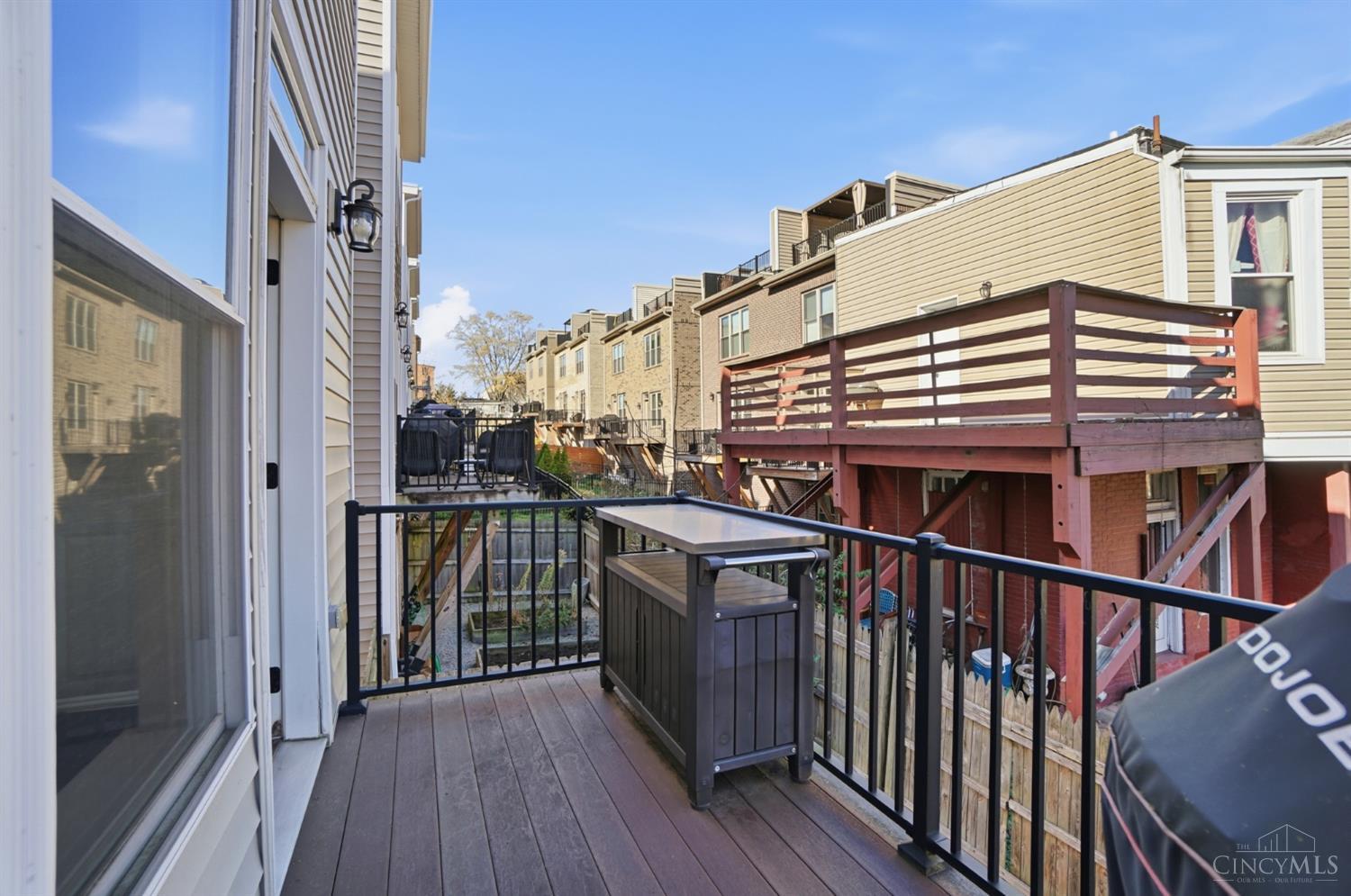 546 Slack Street