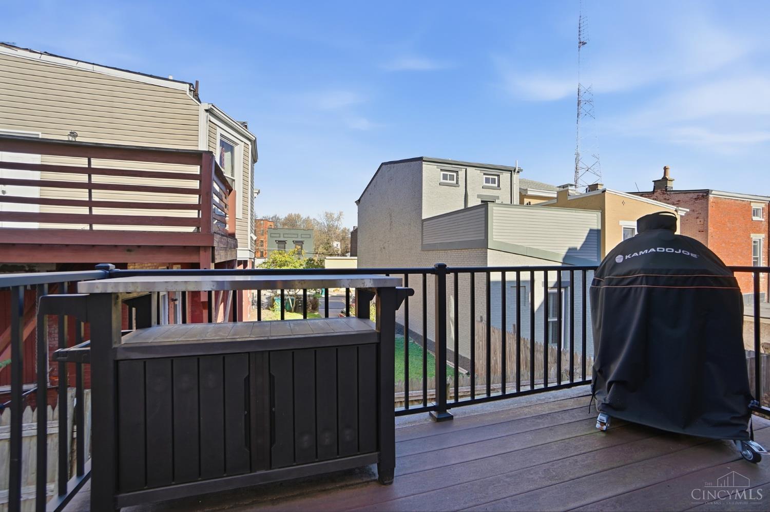 546 Slack Street