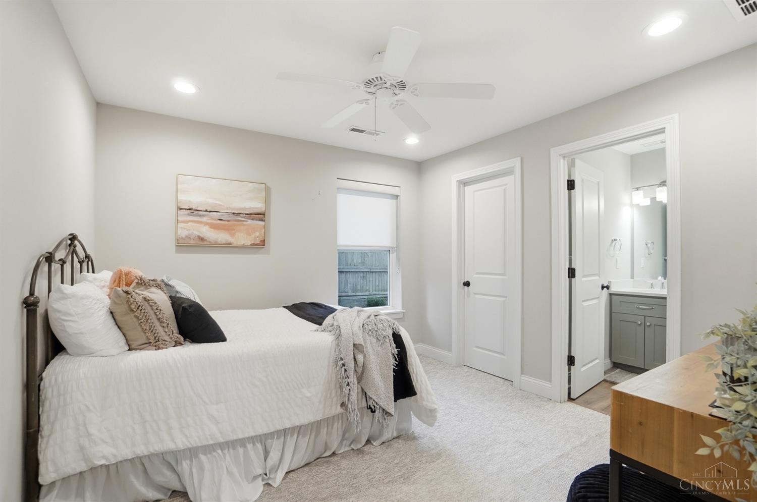 546 Slack Street