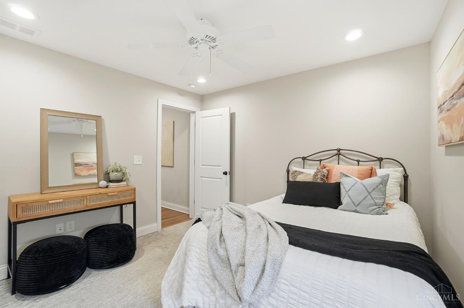 546 Slack Street