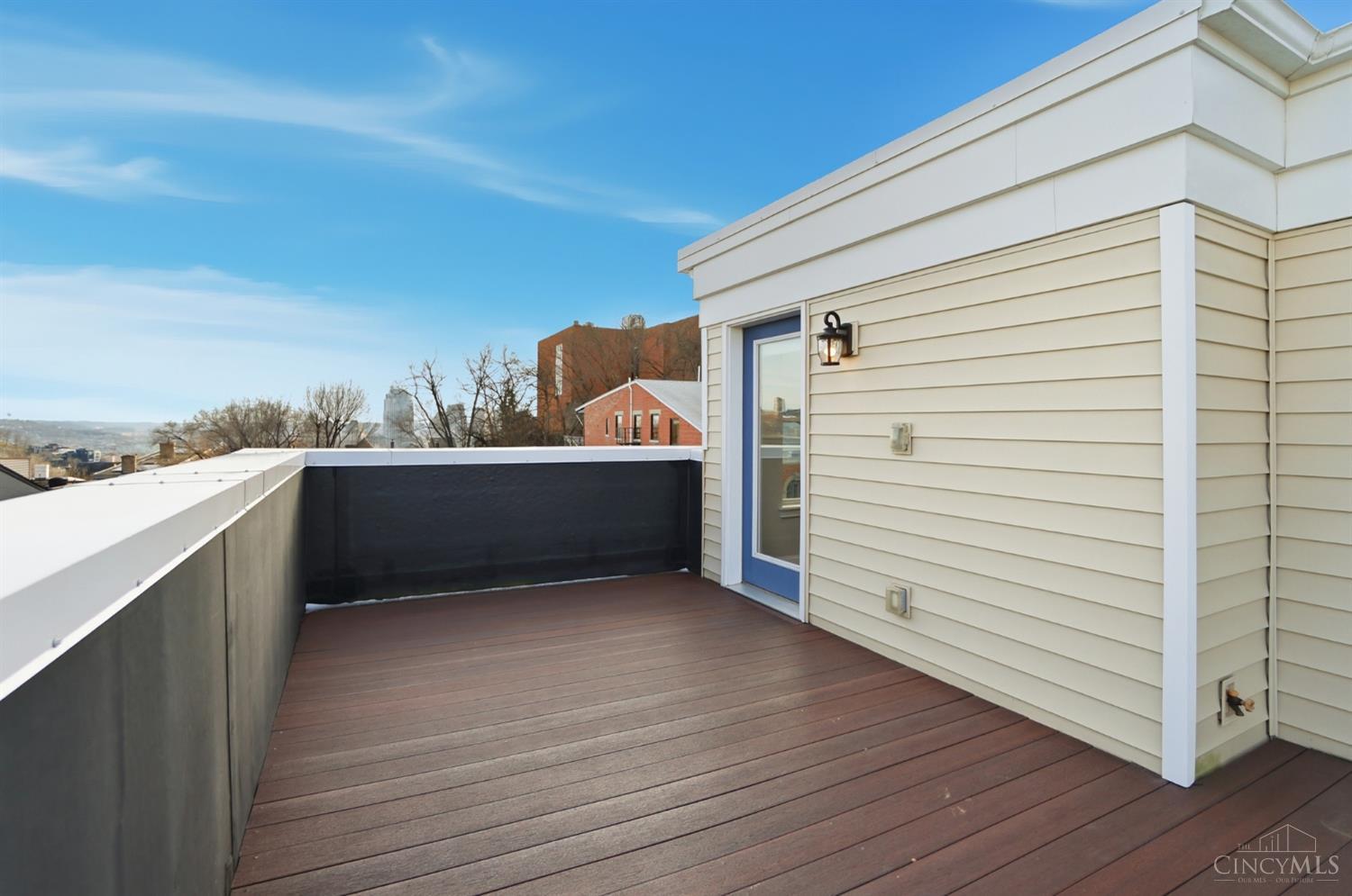 546 Slack Street