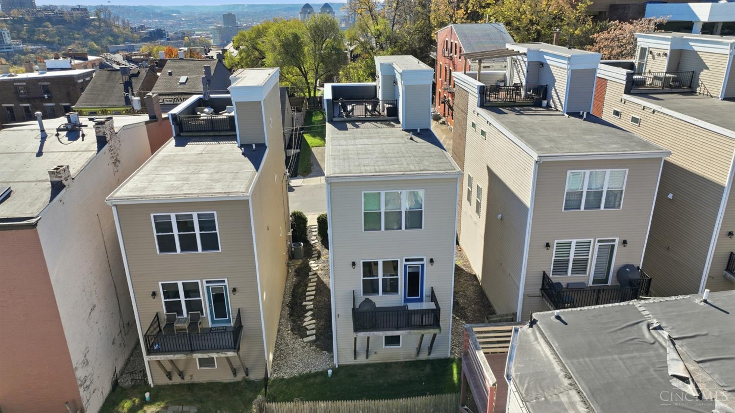 546 Slack Street
