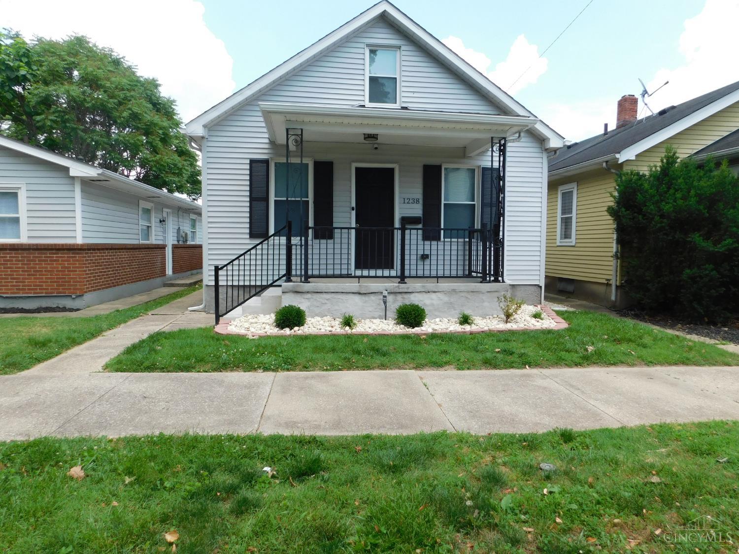 1238 Vanderveer Avenue