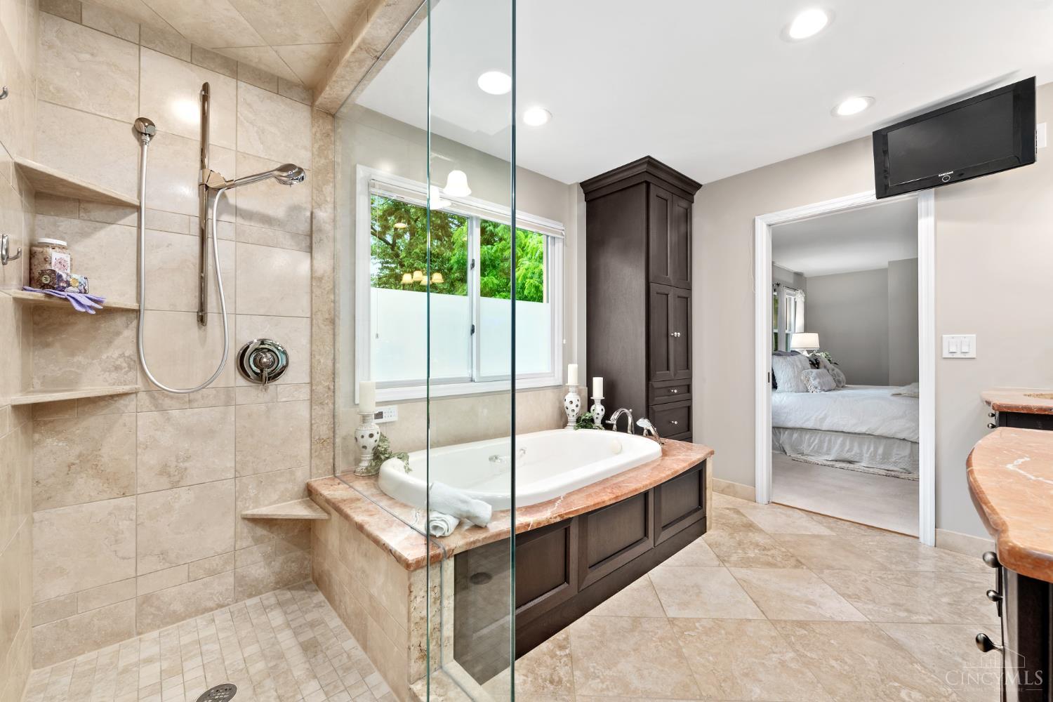 9943 Huntersrun Lane