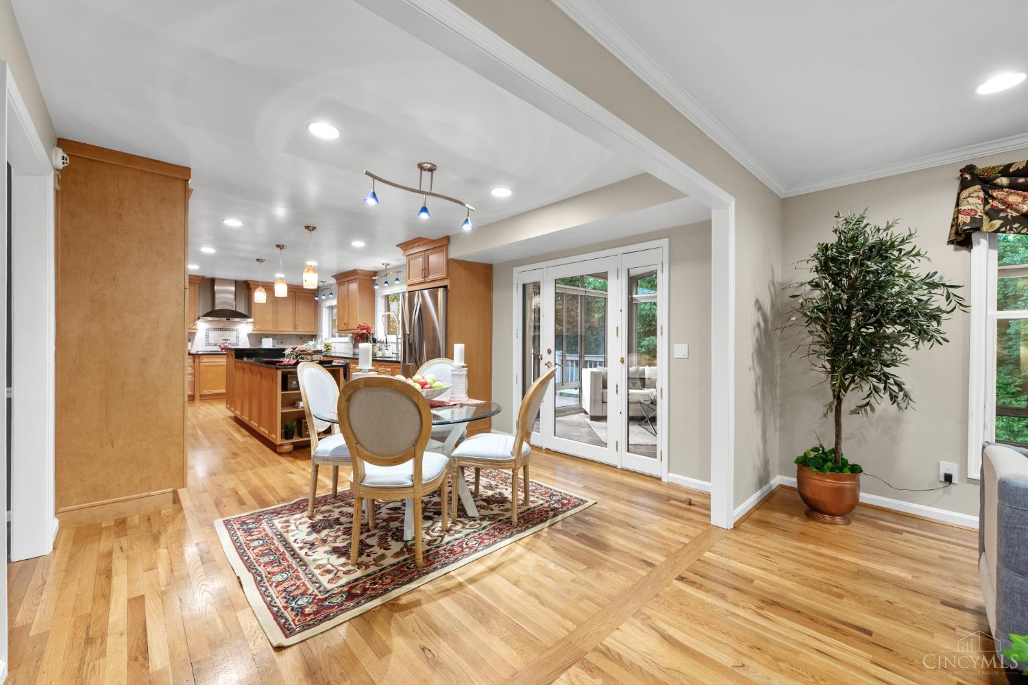 9943 Huntersrun Lane