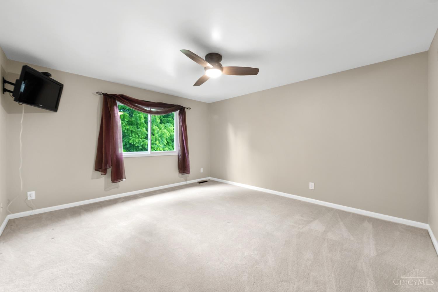 9943 Huntersrun Lane