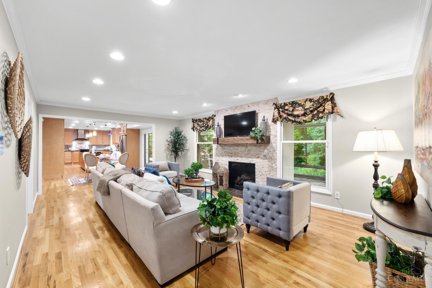 9943 Huntersrun Lane