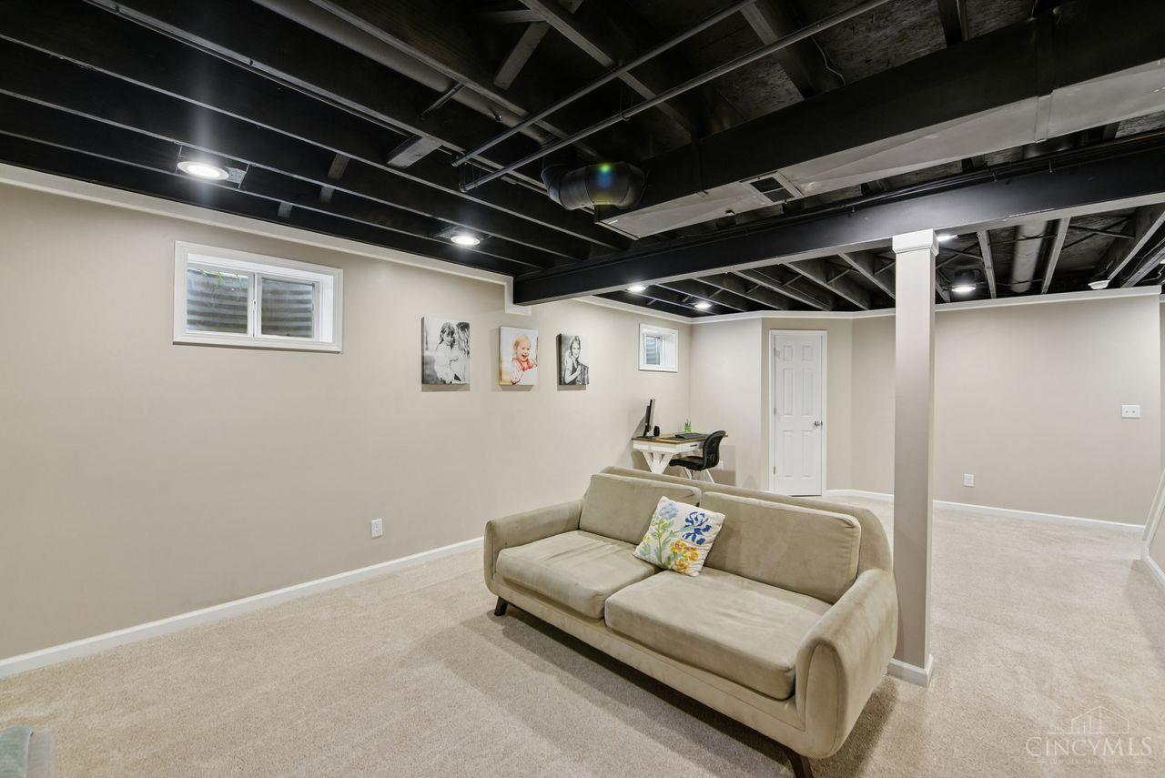 1130 Linford Circle