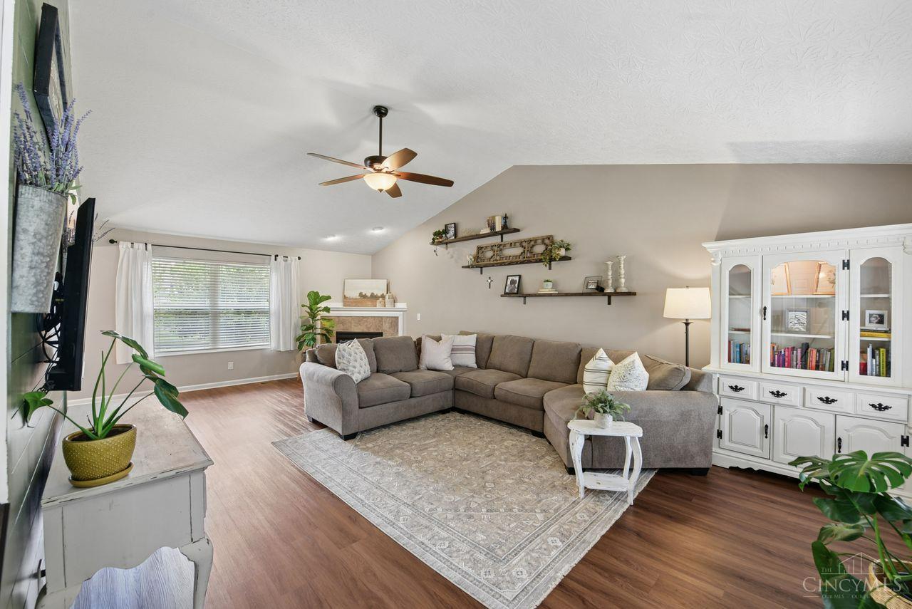 1130 Linford Circle