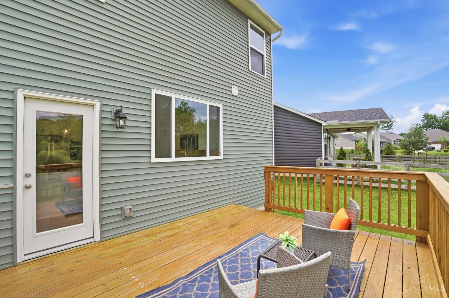 974 Crestpoint Court