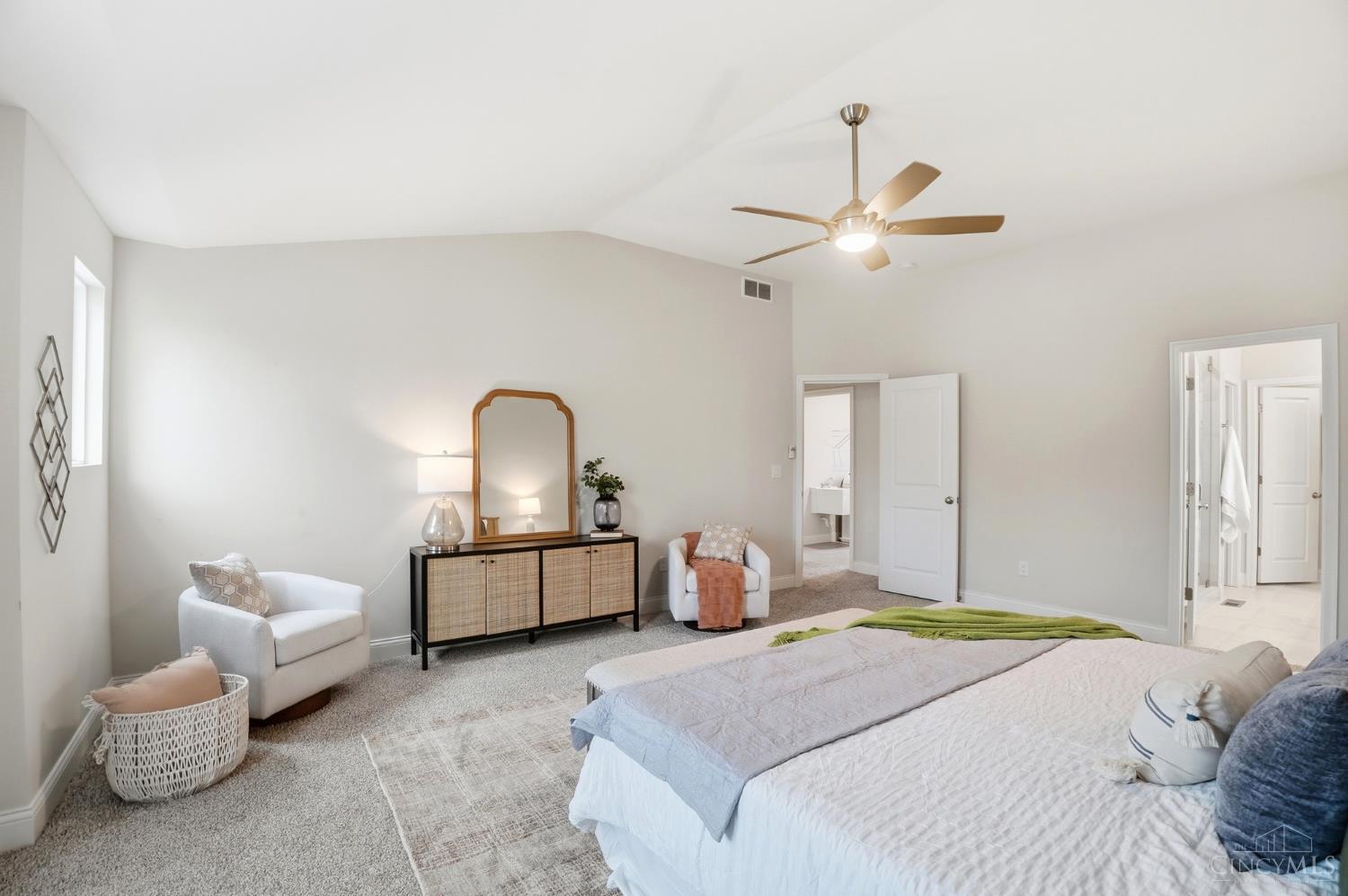 974 Crestpoint Court