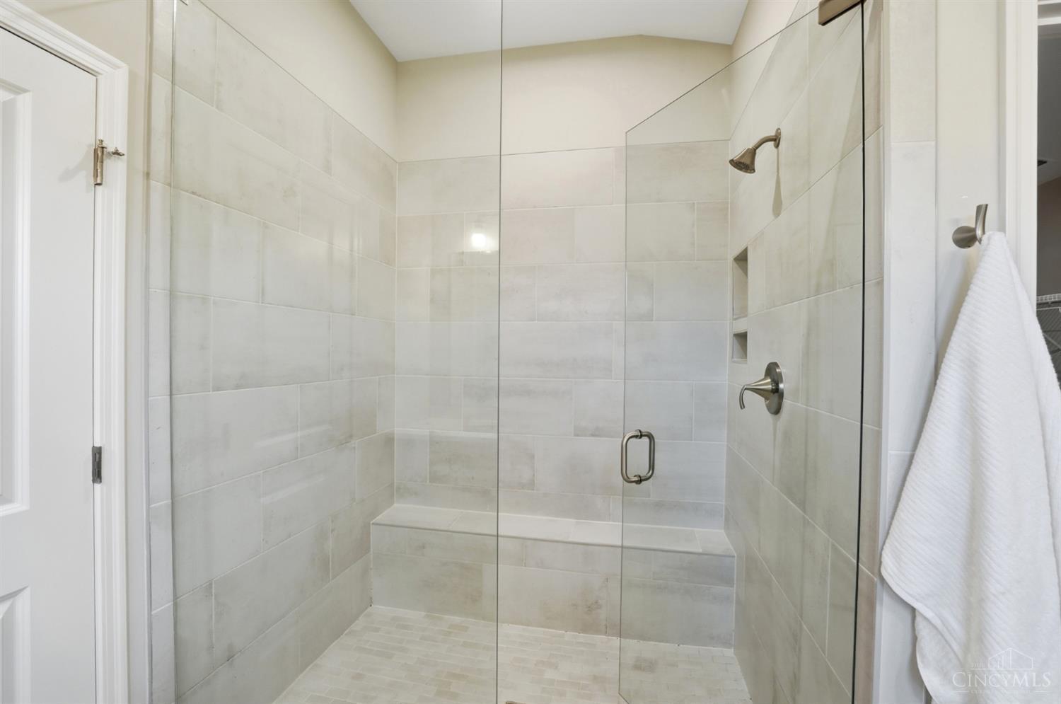 974 Crestpoint Court