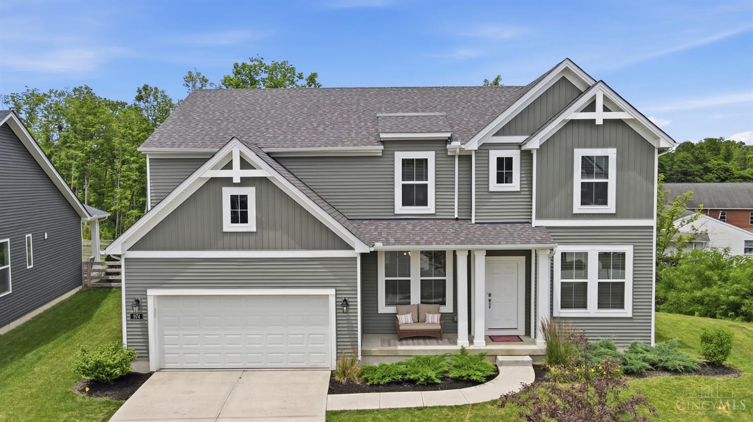 974 Crestpoint Court