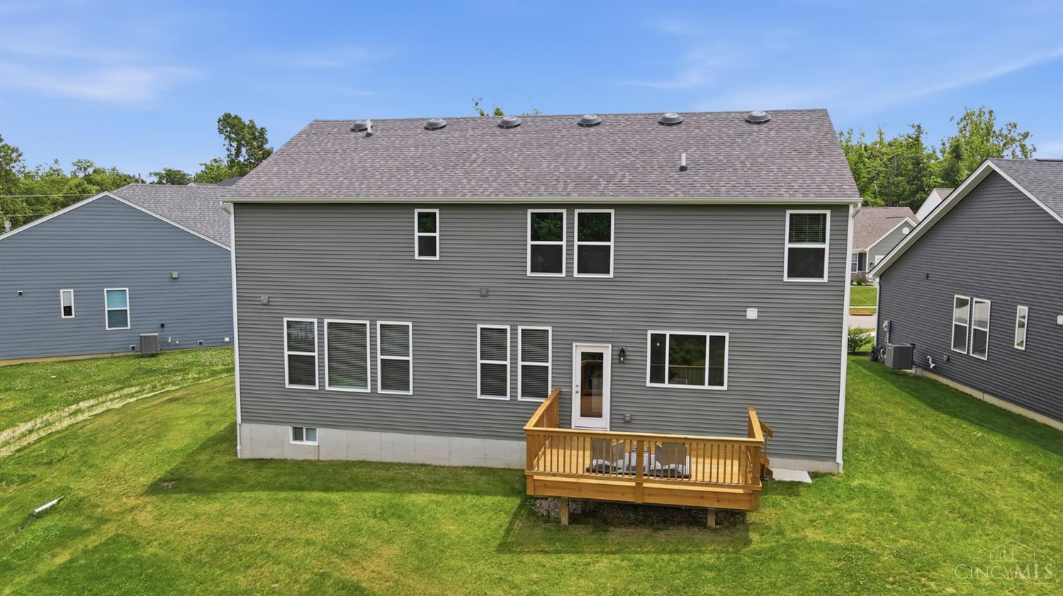 974 Crestpoint Court