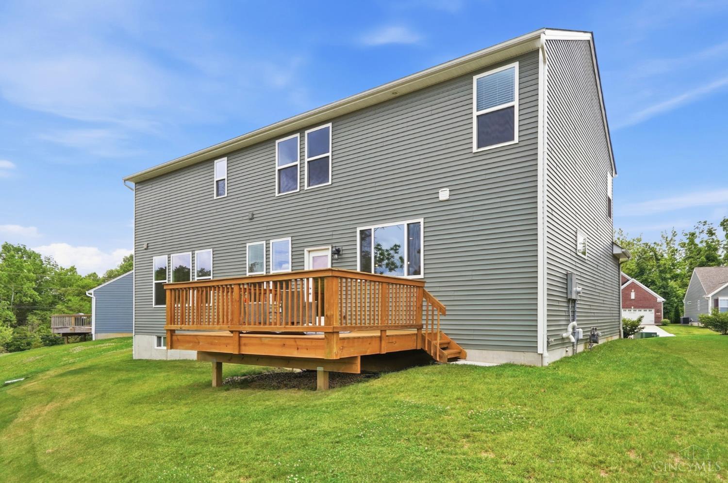 974 Crestpoint Court