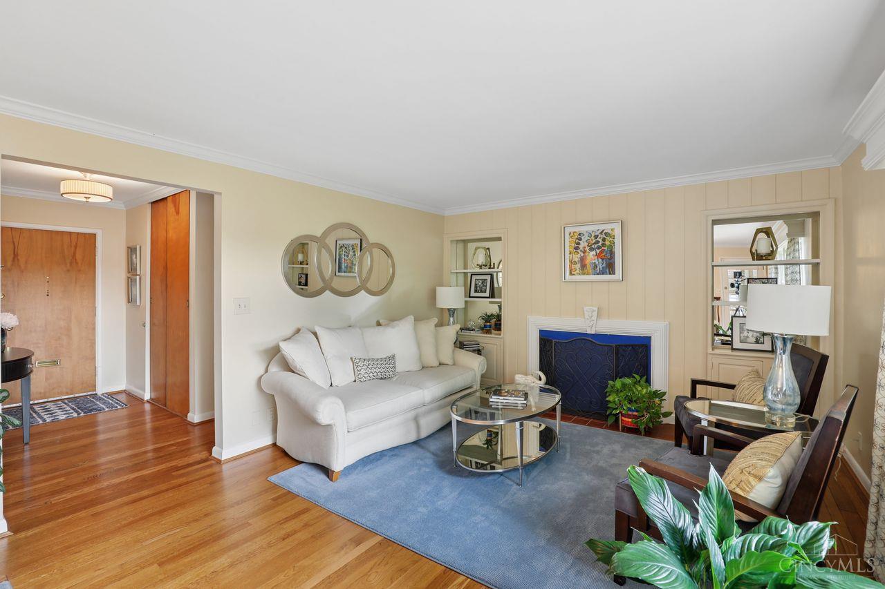 3685 Davenant Avenue
