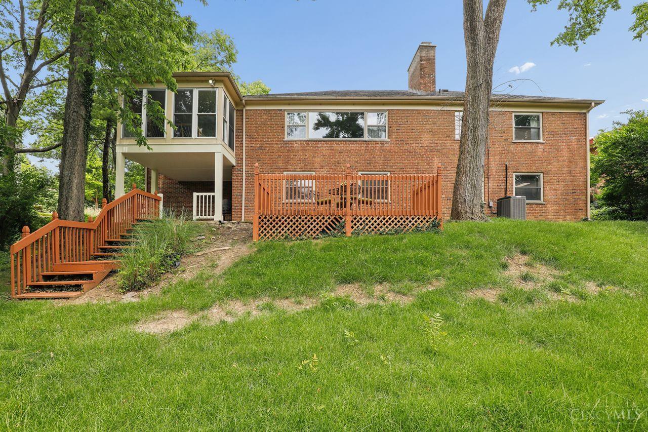 3685 Davenant Avenue