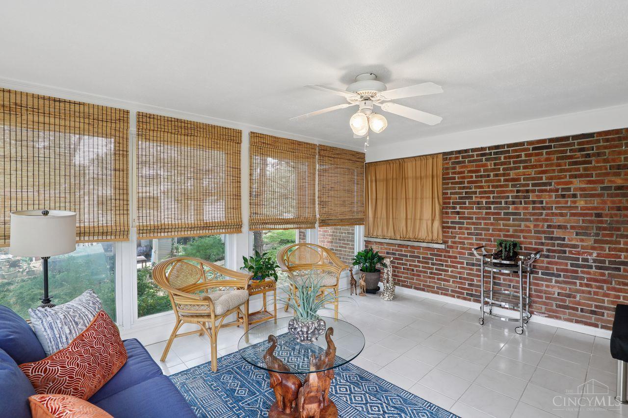 3685 Davenant Avenue