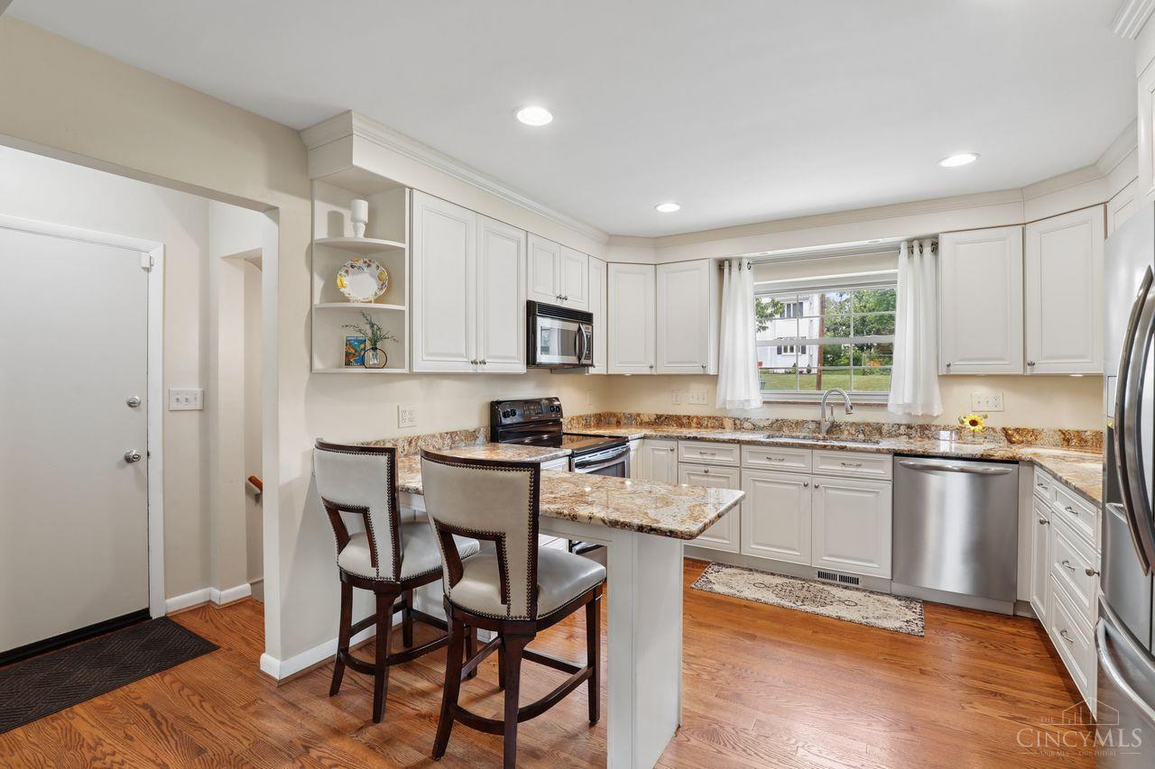 3685 Davenant Avenue