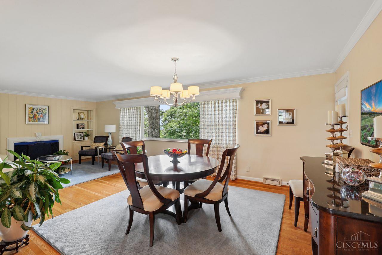 3685 Davenant Avenue