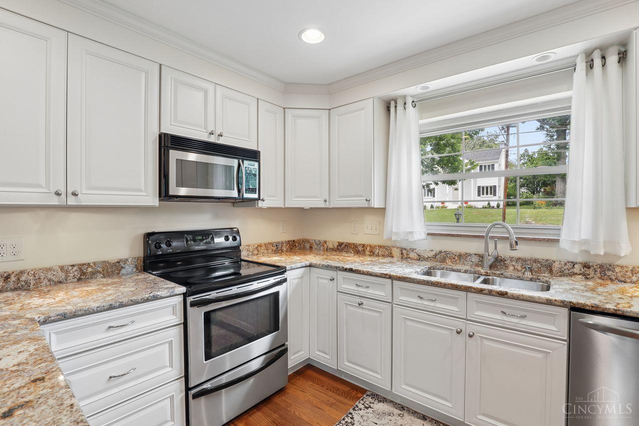 3685 Davenant Avenue