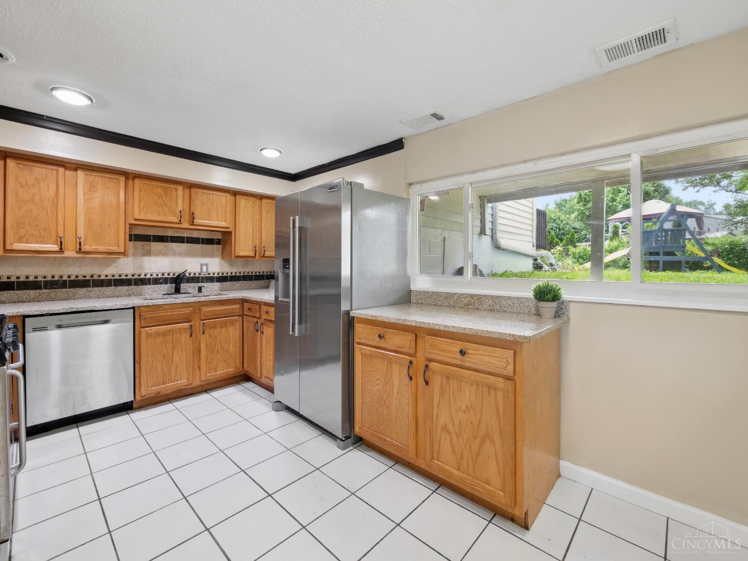 11623 Kenn Road