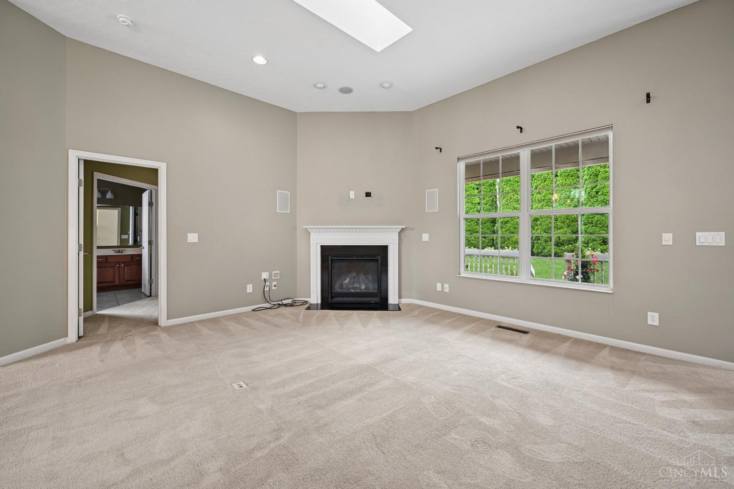 5252 Venetian