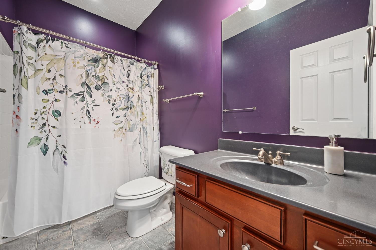 5252 Venetian