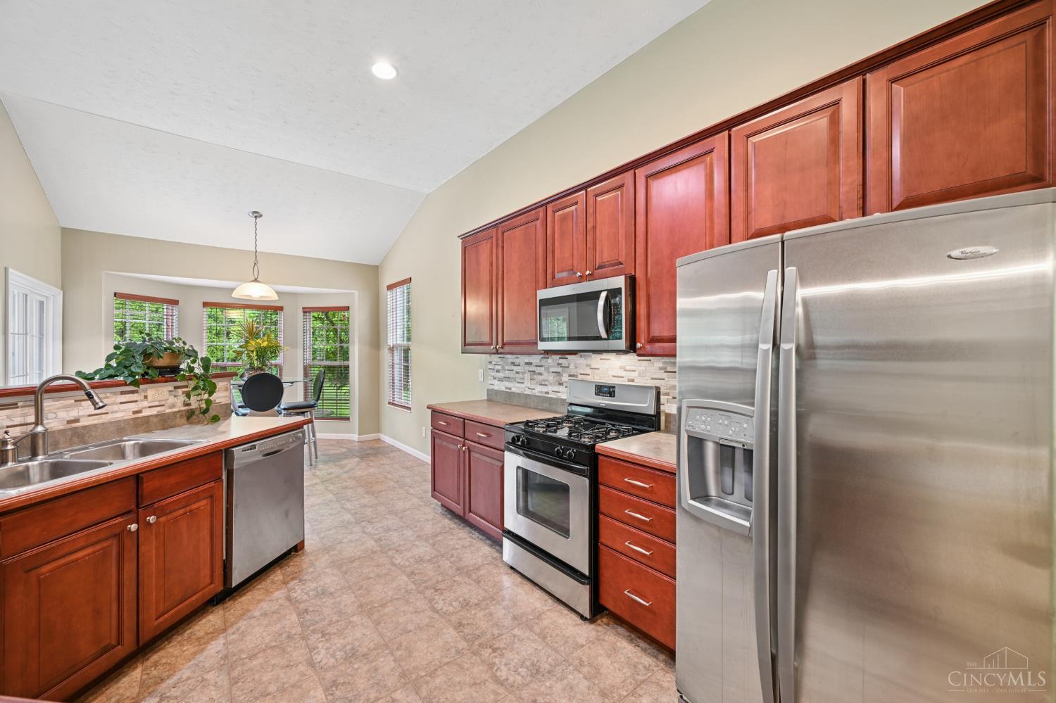 5252 Venetian