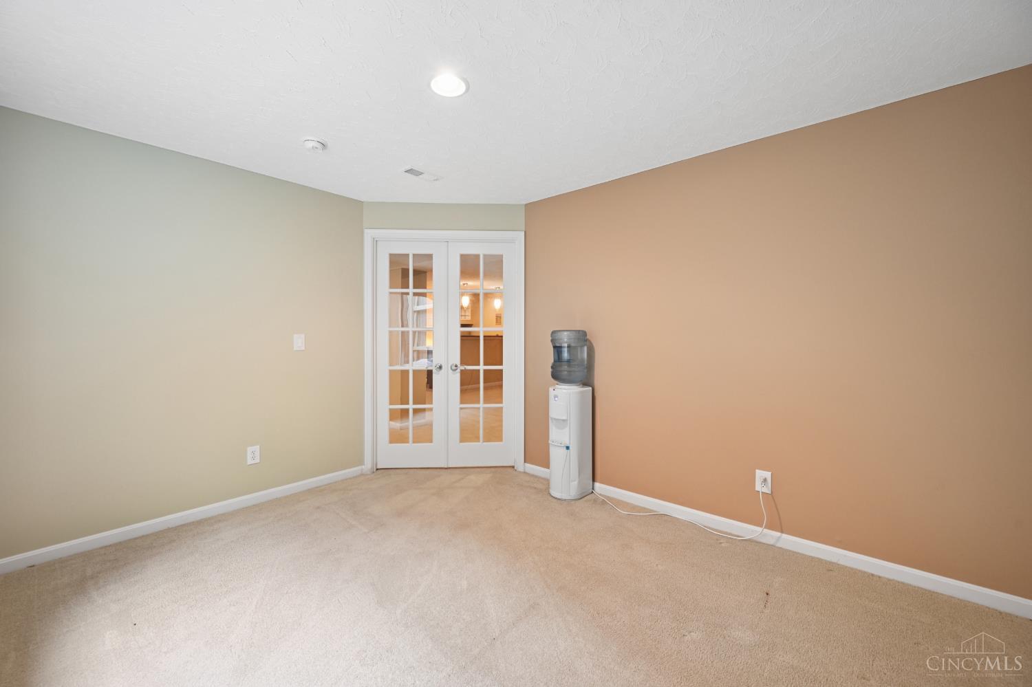 5252 Venetian