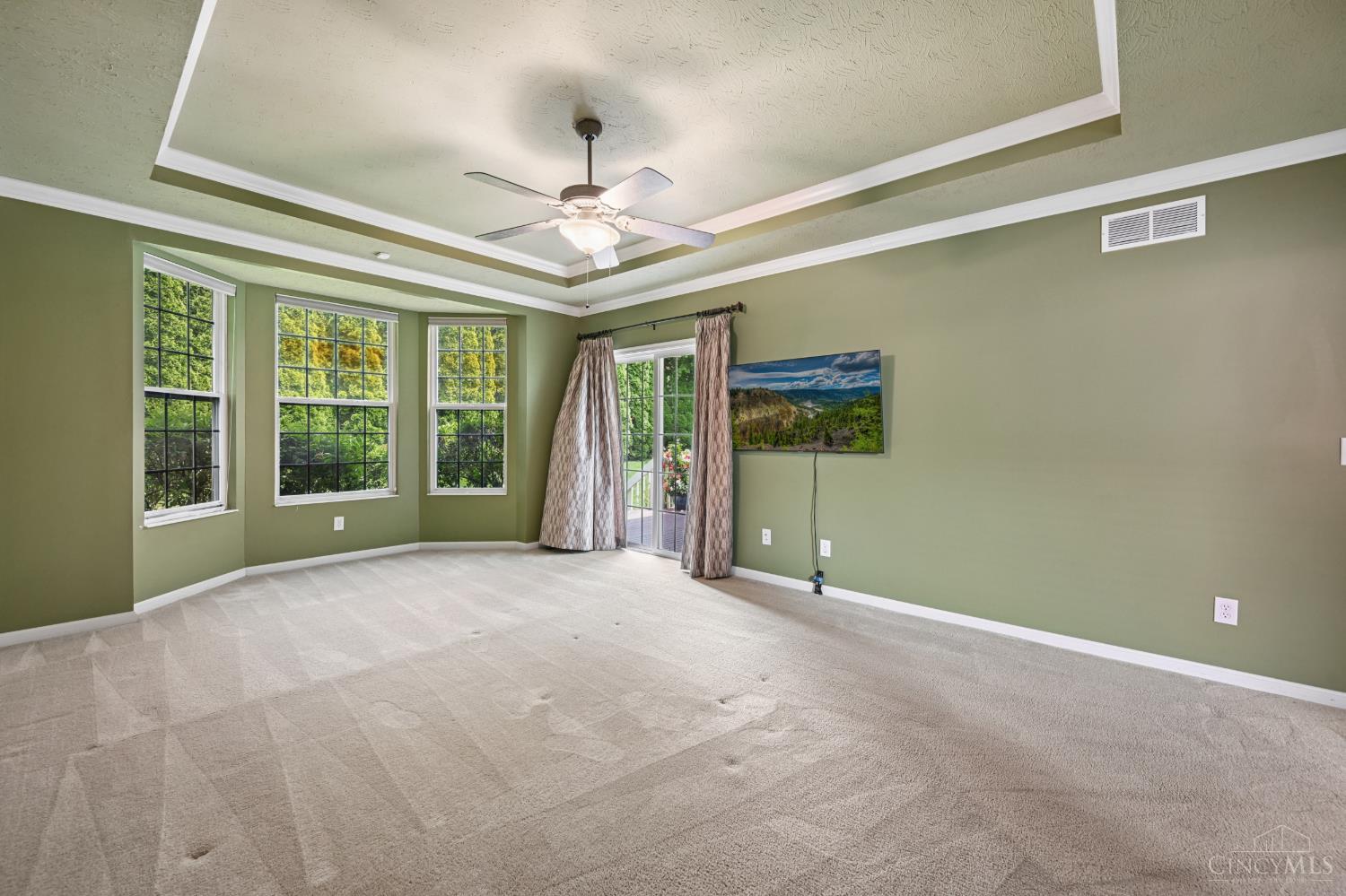 5252 Venetian