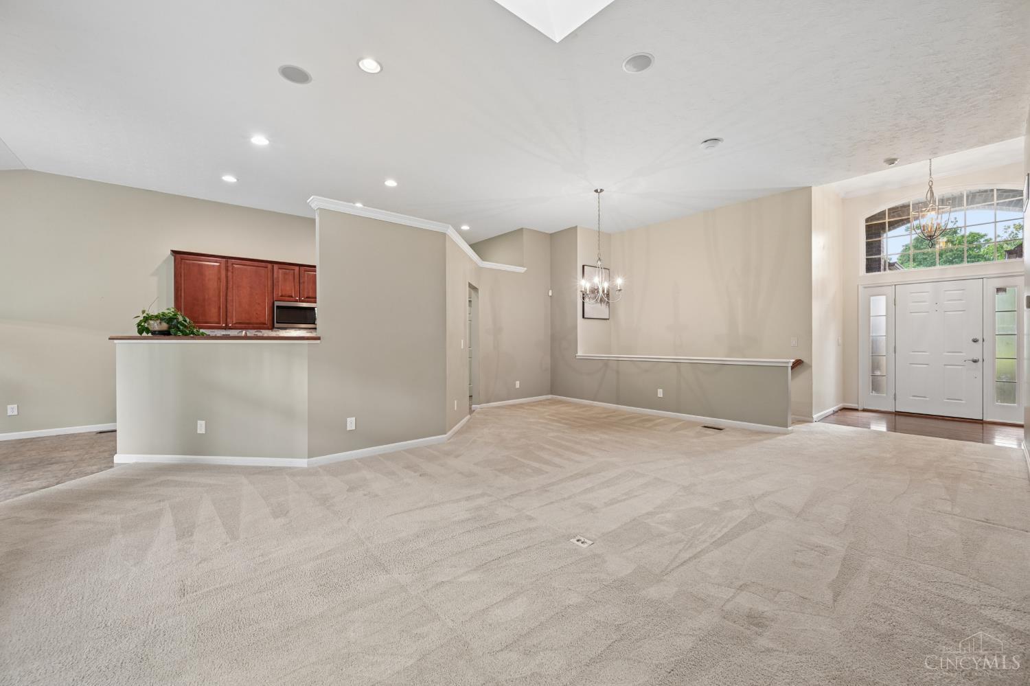 5252 Venetian