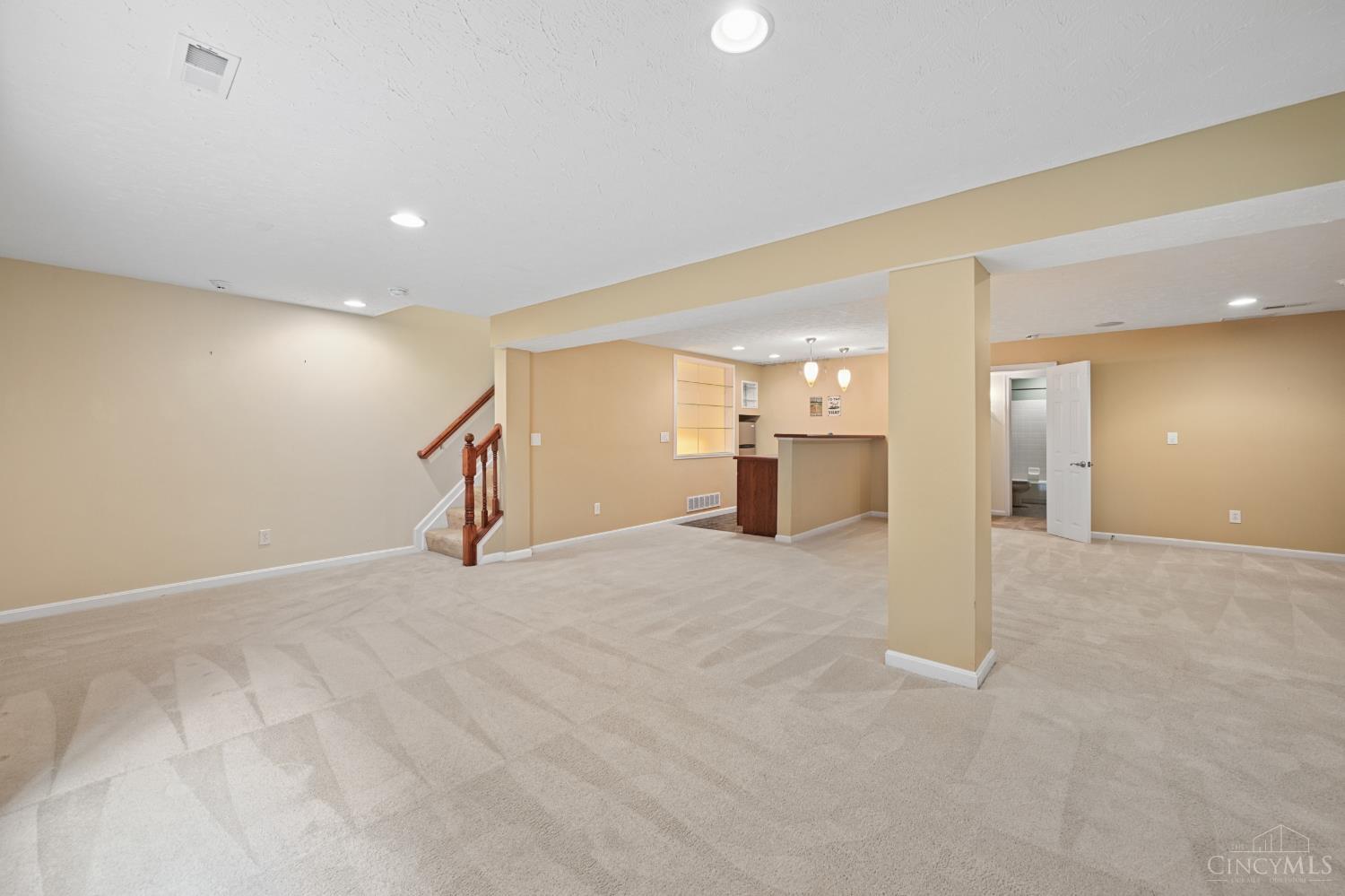 5252 Venetian