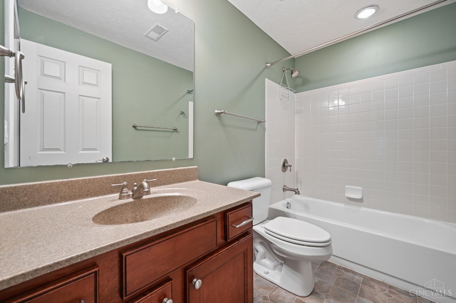 5252 Venetian
