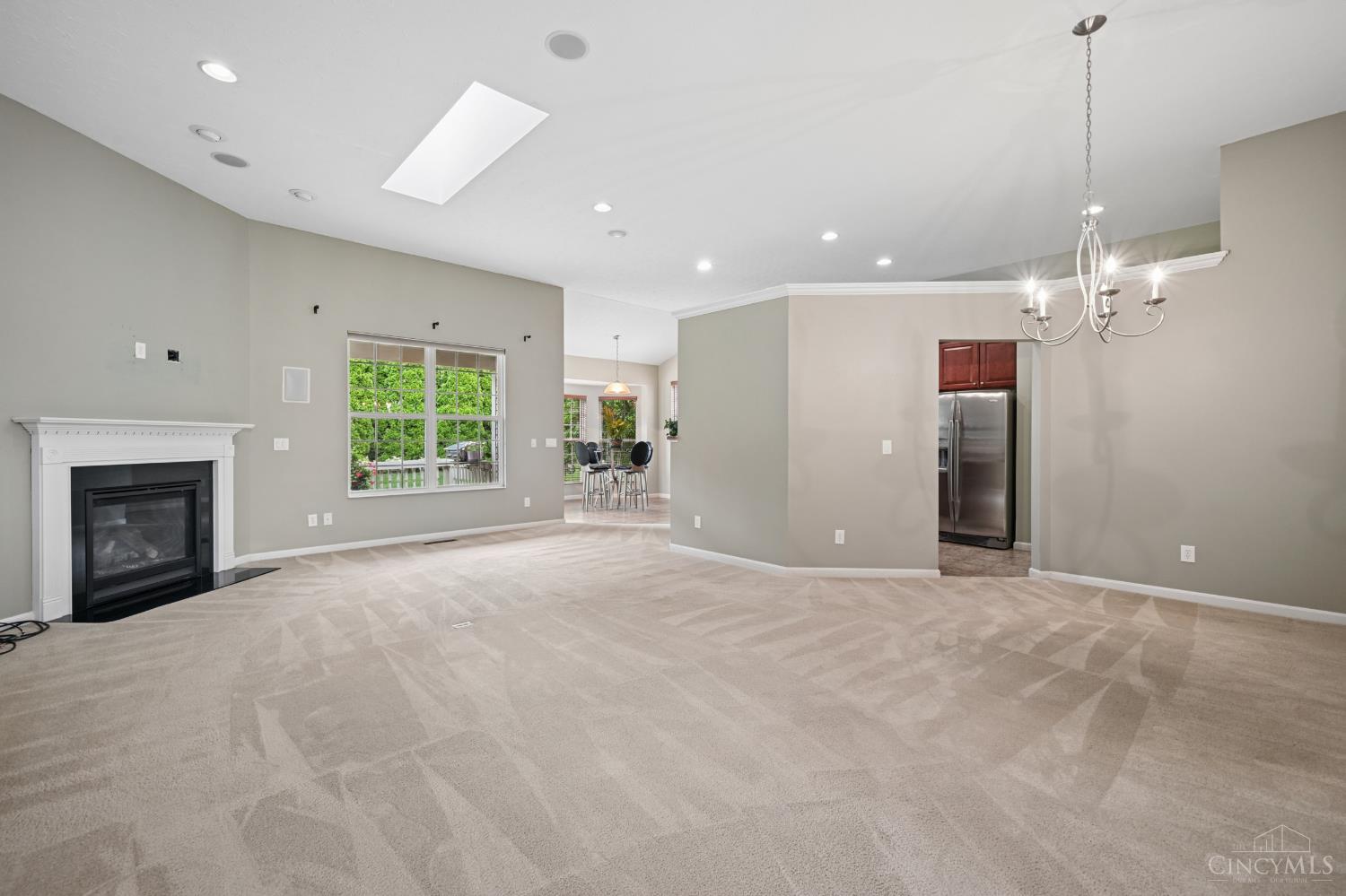 5252 Venetian