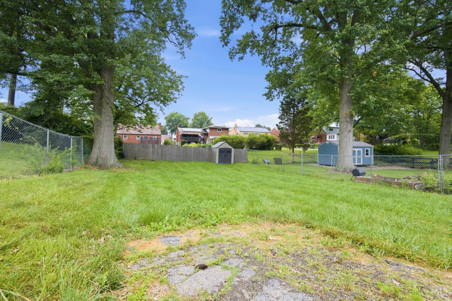 5482 Lawrence Road