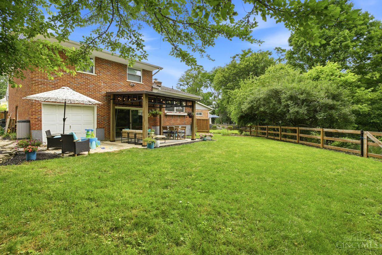 1302 Moonkist Court