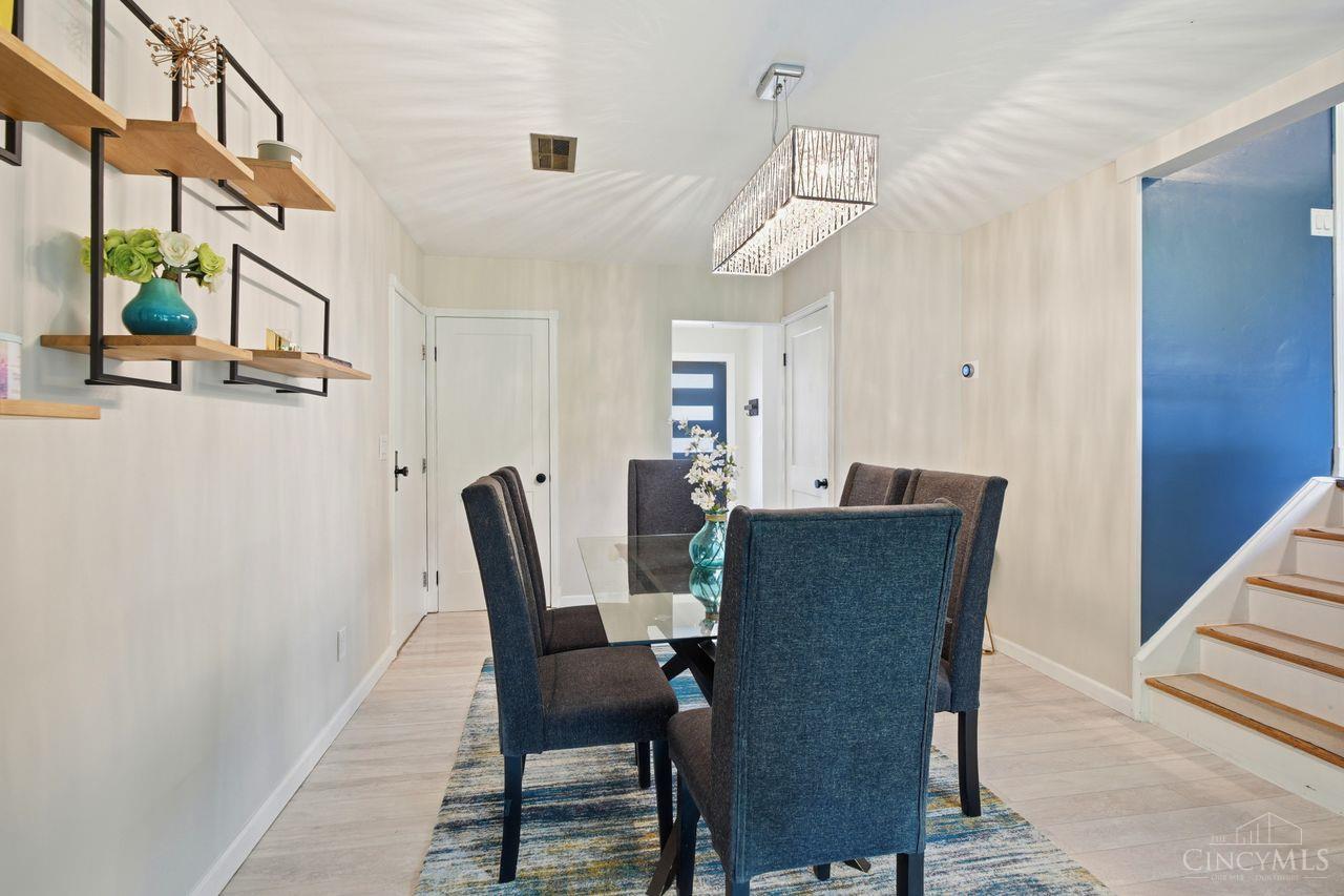 1302 Moonkist Court