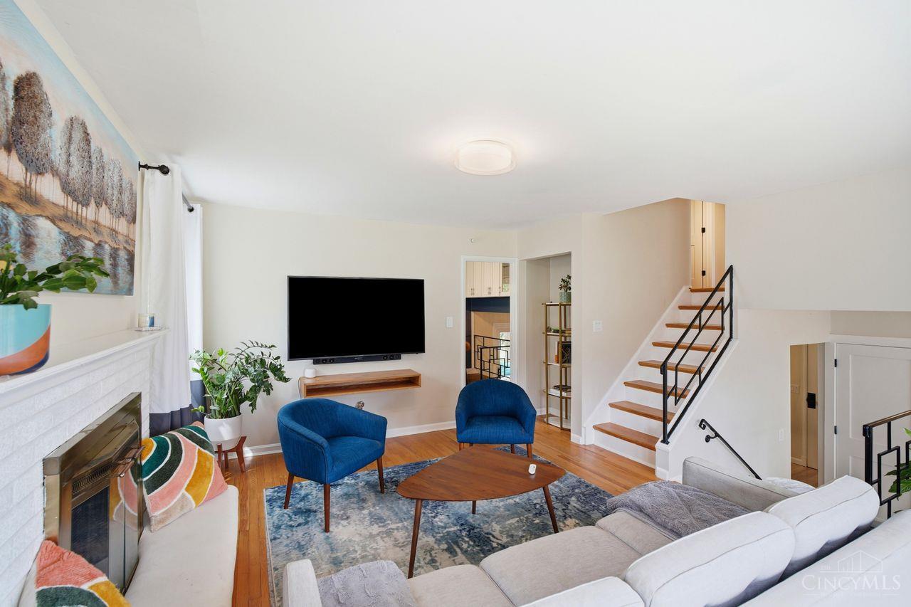 1302 Moonkist Court
