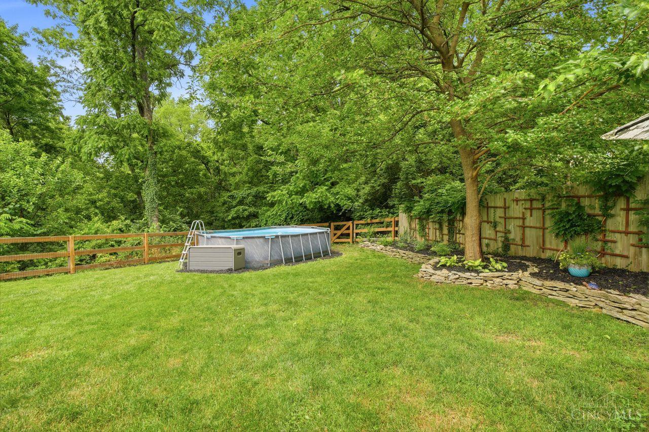 1302 Moonkist Court