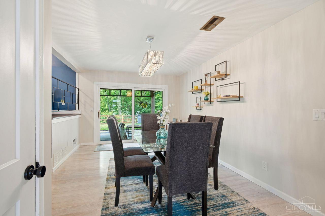 1302 Moonkist Court
