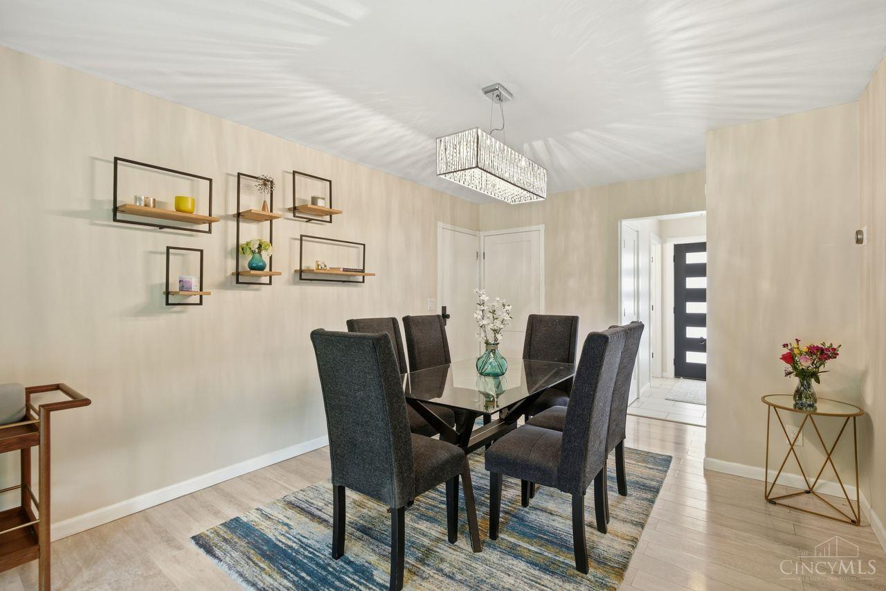 1302 Moonkist Court