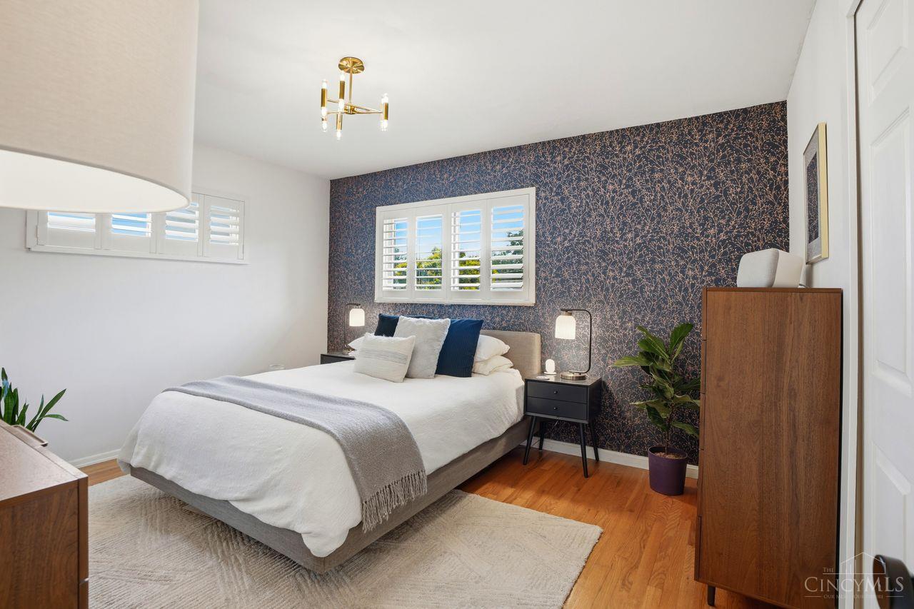 1302 Moonkist Court