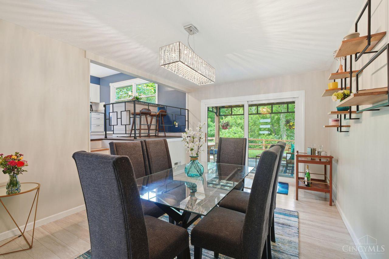 1302 Moonkist Court