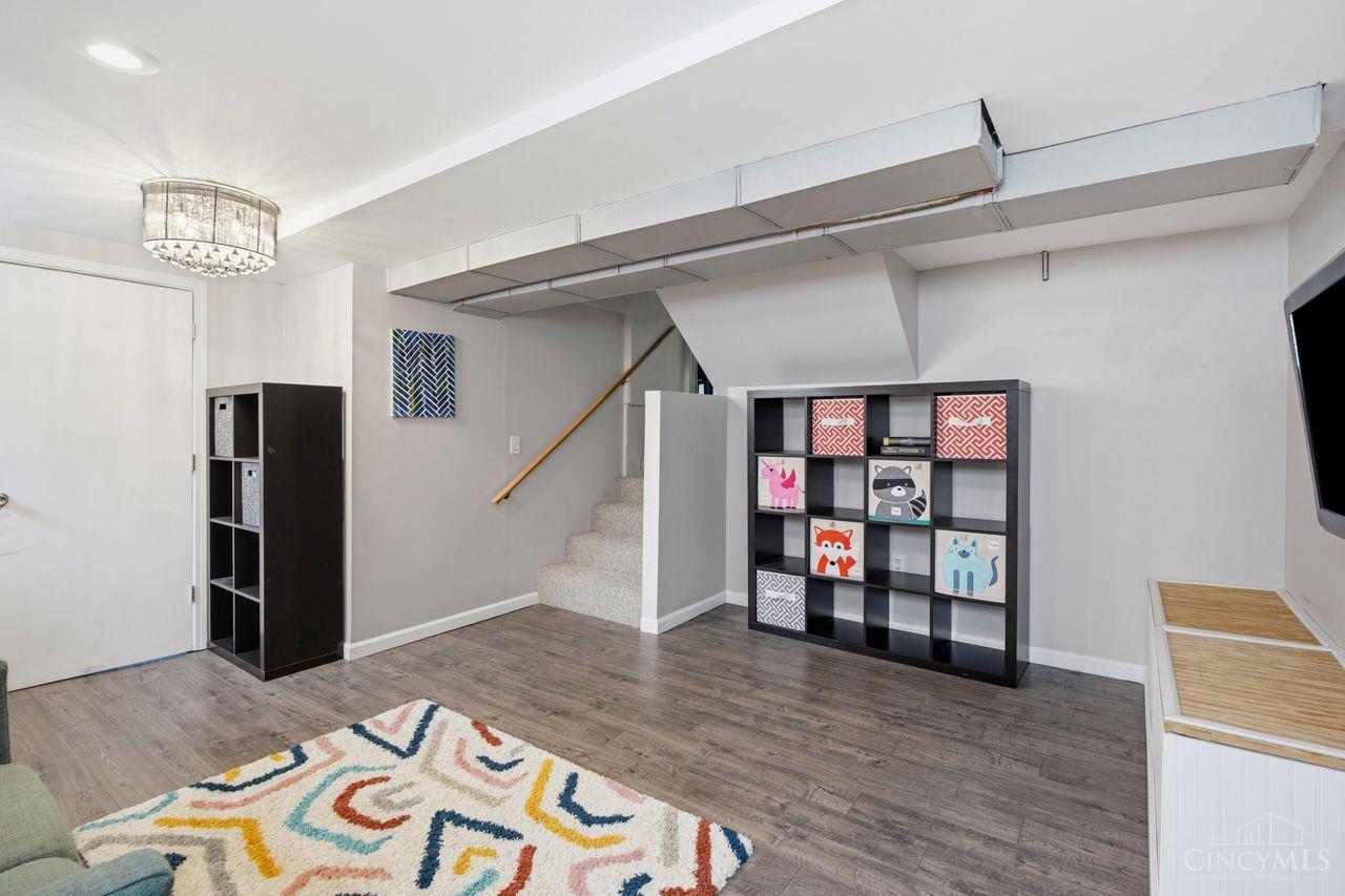1302 Moonkist Court