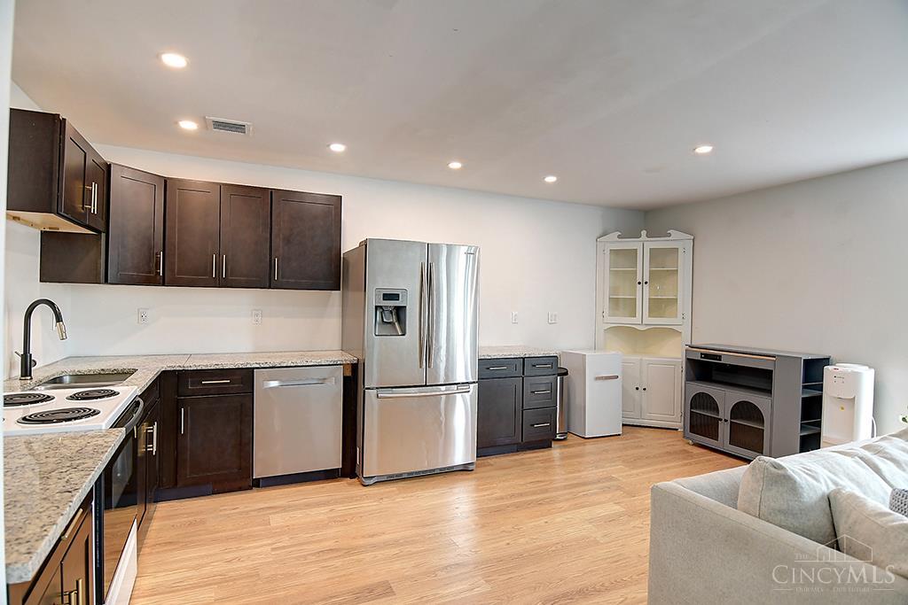 2230 S Patterson 63