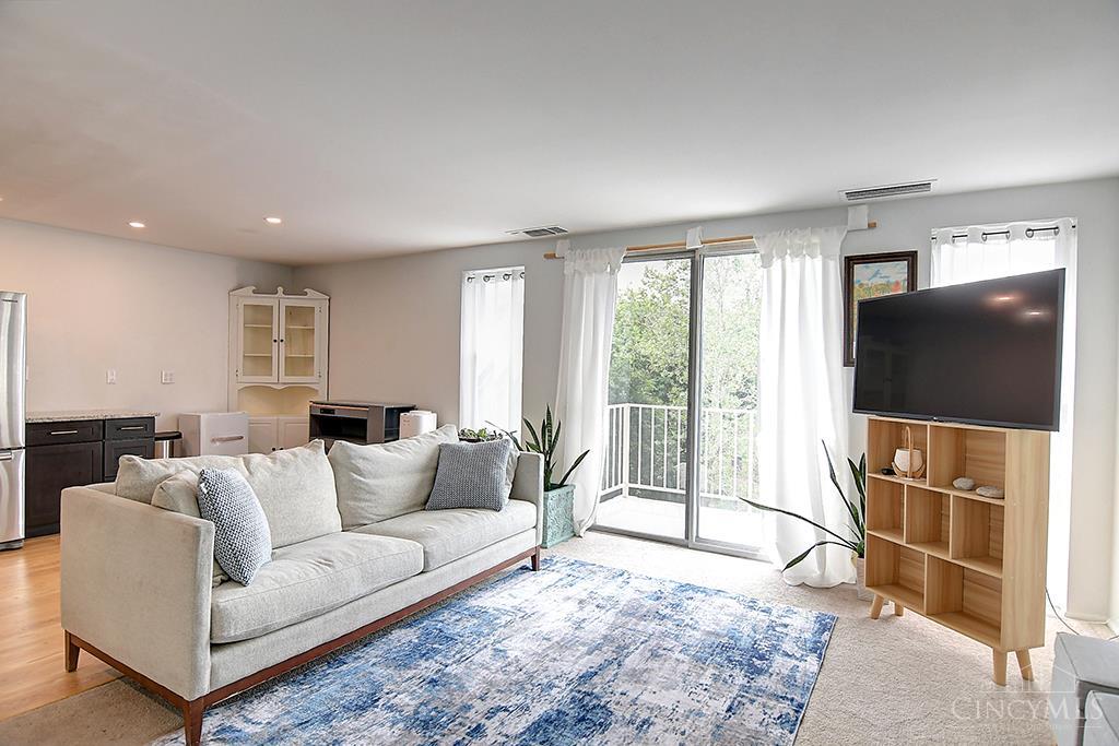 2230 S Patterson 63