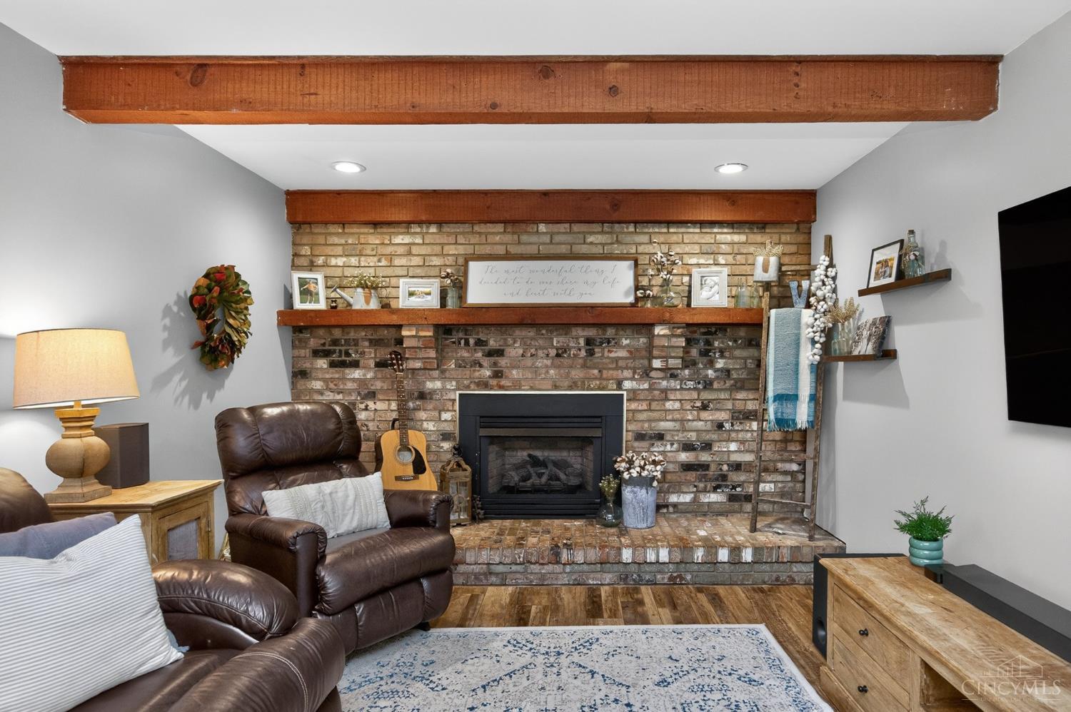 6688 Susan Drive