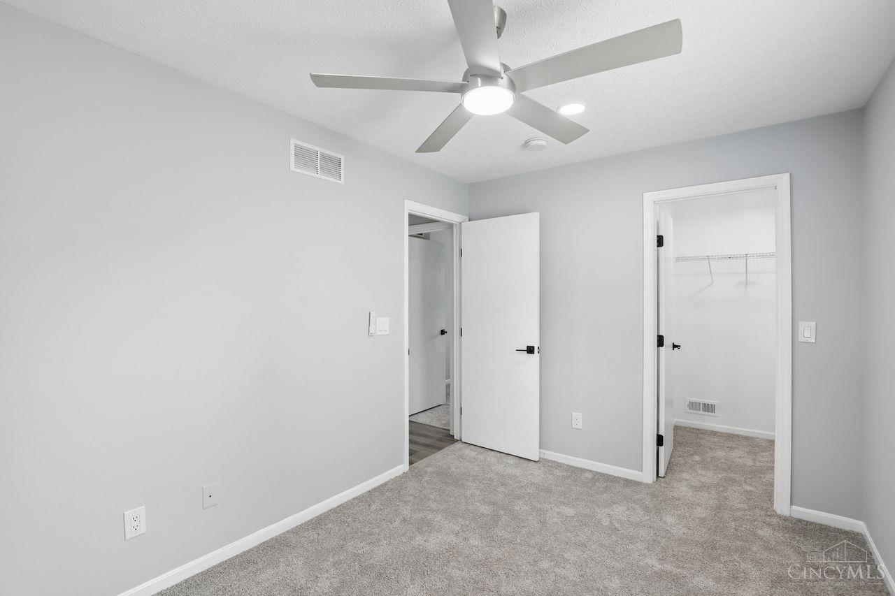 3072 Macintosh Lane
