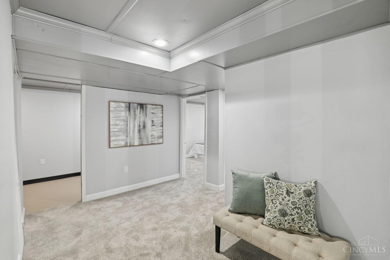 3072 Macintosh Lane